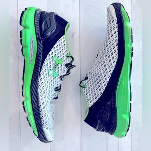 Under Armour Men’s Speedform Gemini 2 Road-Running Shoes: Size 11; Green & White